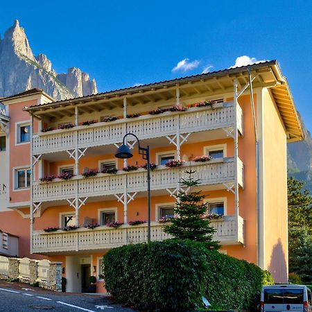 Eden Apartments Сиуси Екстериор снимка