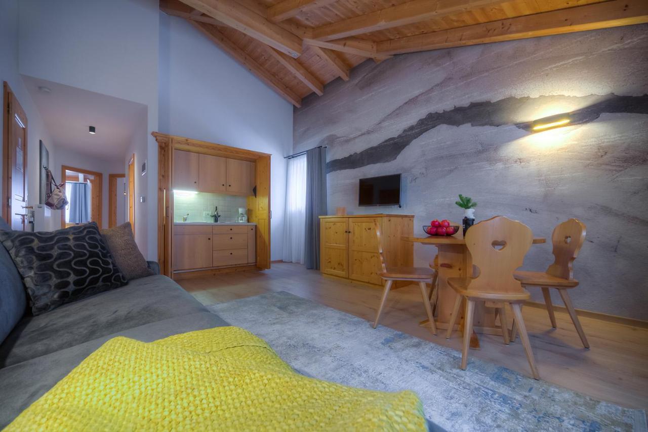 Eden Apartments Сиуси Екстериор снимка