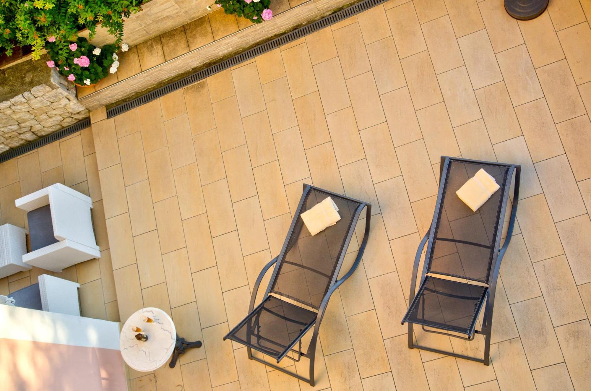 Eden Apartments Сиуси Екстериор снимка