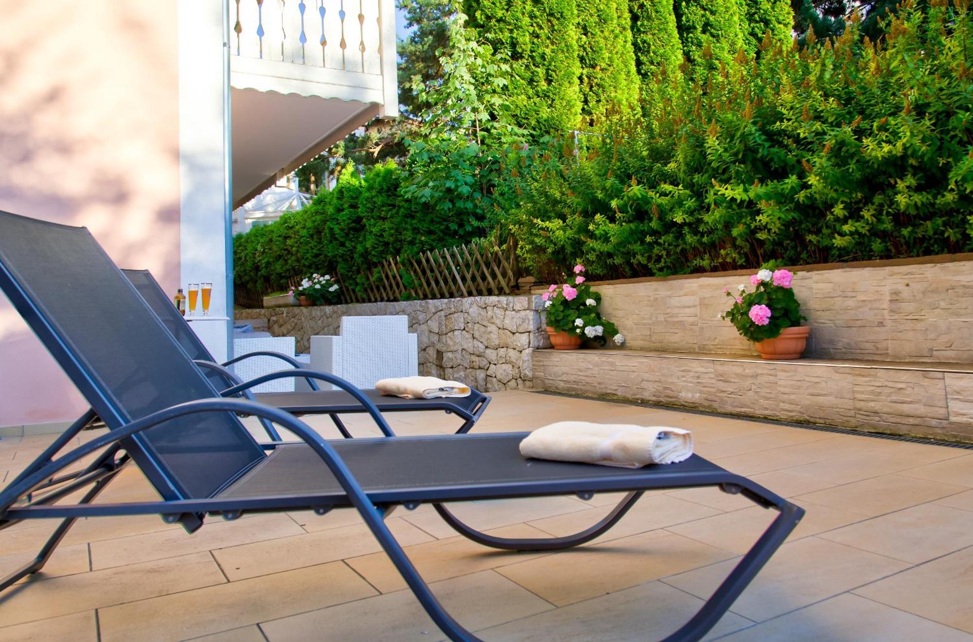 Eden Apartments Сиуси Екстериор снимка