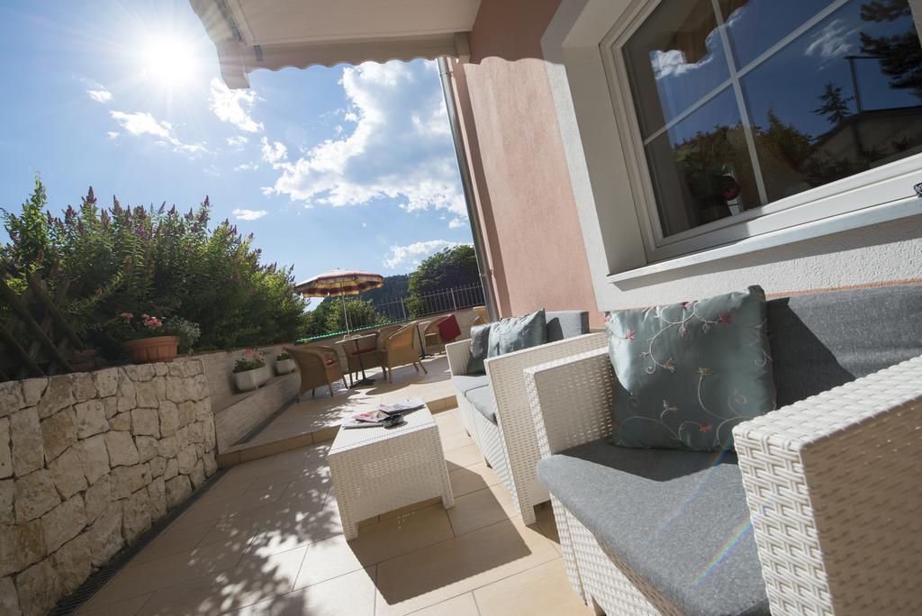 Eden Apartments Сиуси Екстериор снимка